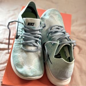 Nike free run flyknit